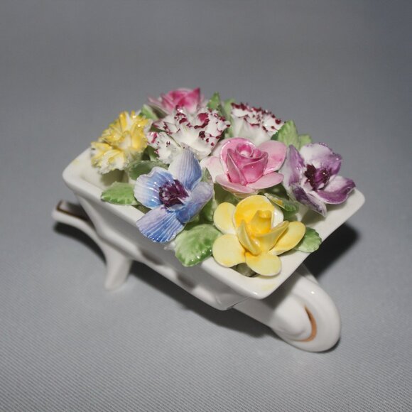 Royal Doulton Floral Wheelbarrow | Fine Bone China | Made in England - Picture 5 of 11